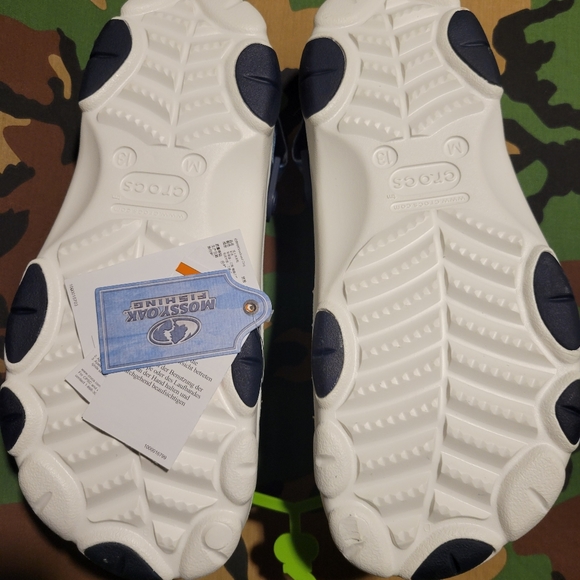 Crocs - Picture 2 of 6